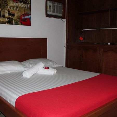 Pasadena Hostel Кали Екстериор снимка
