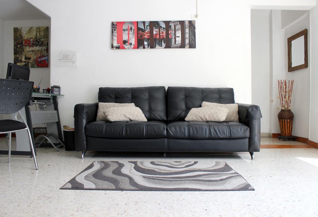 Pasadena Hostel Кали Екстериор снимка